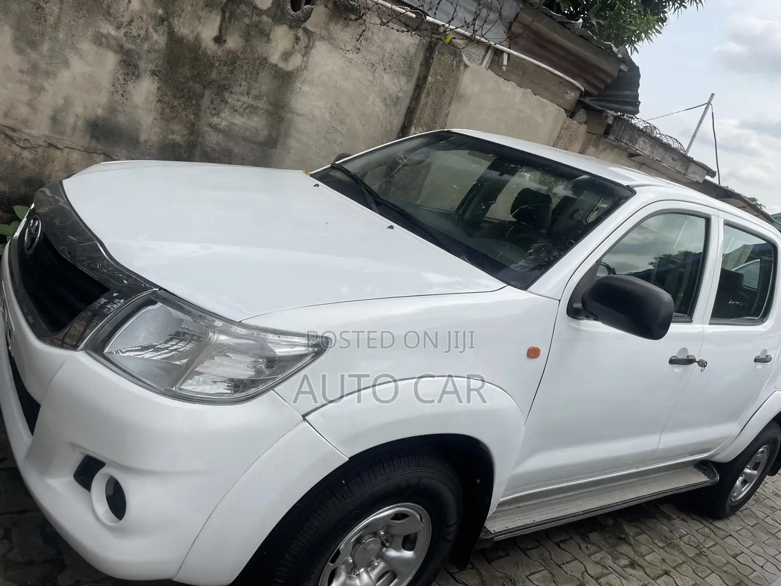 Toyota Hilux 2012 White