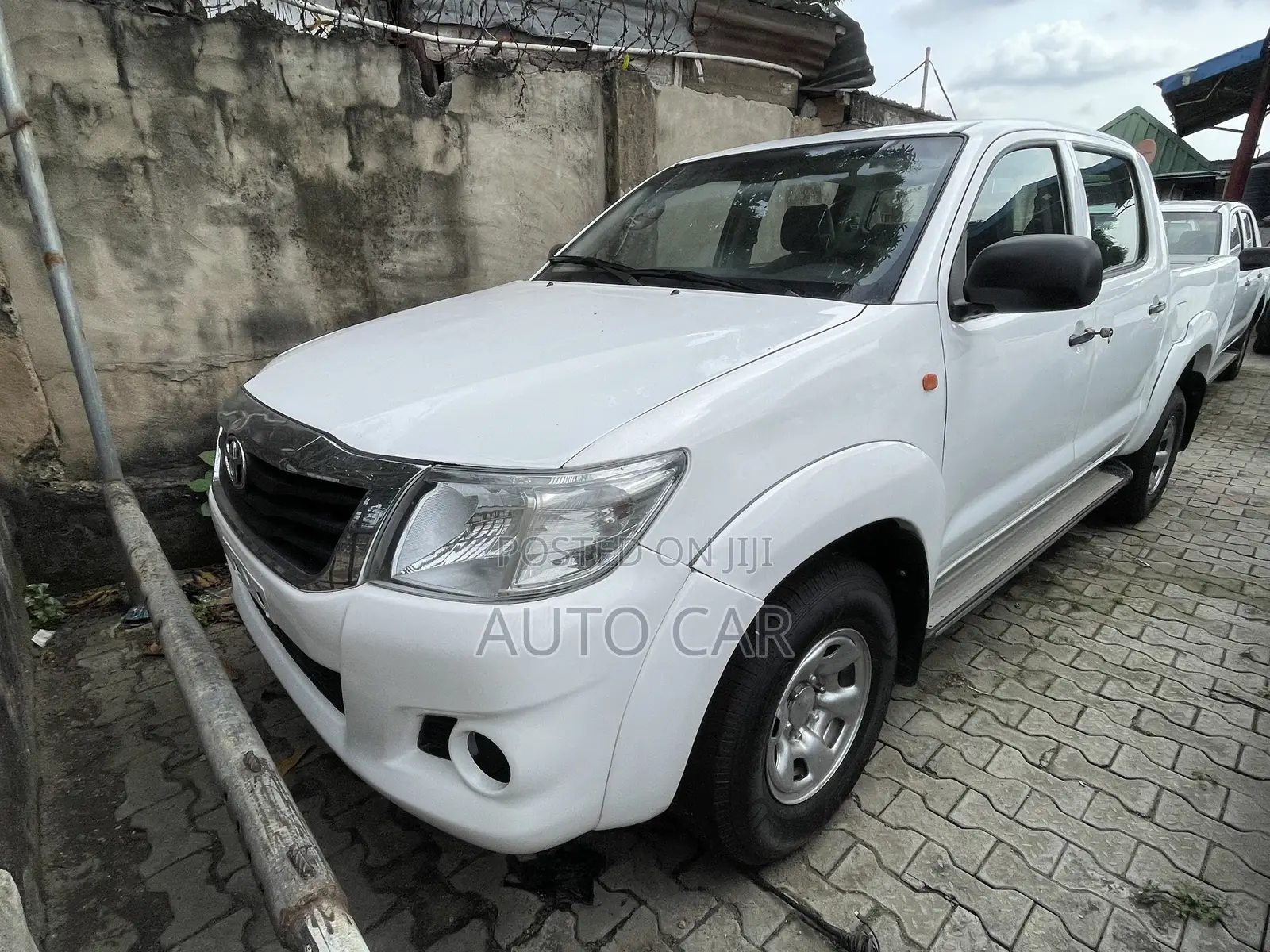 Toyota Hilux 2012 White