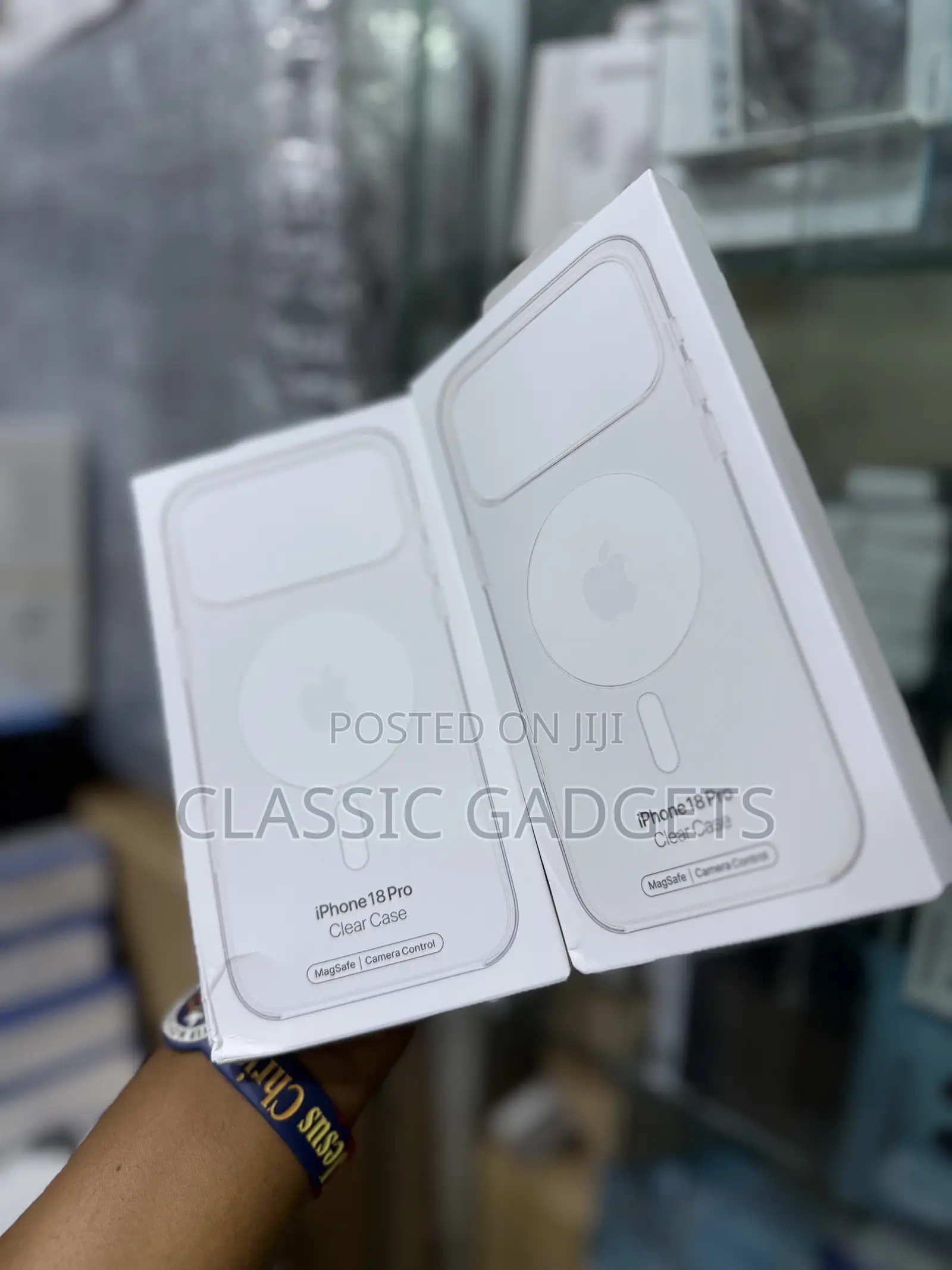 Transparent MagSafe Case With Control for iPhone 18 Pro Max/18 Pro