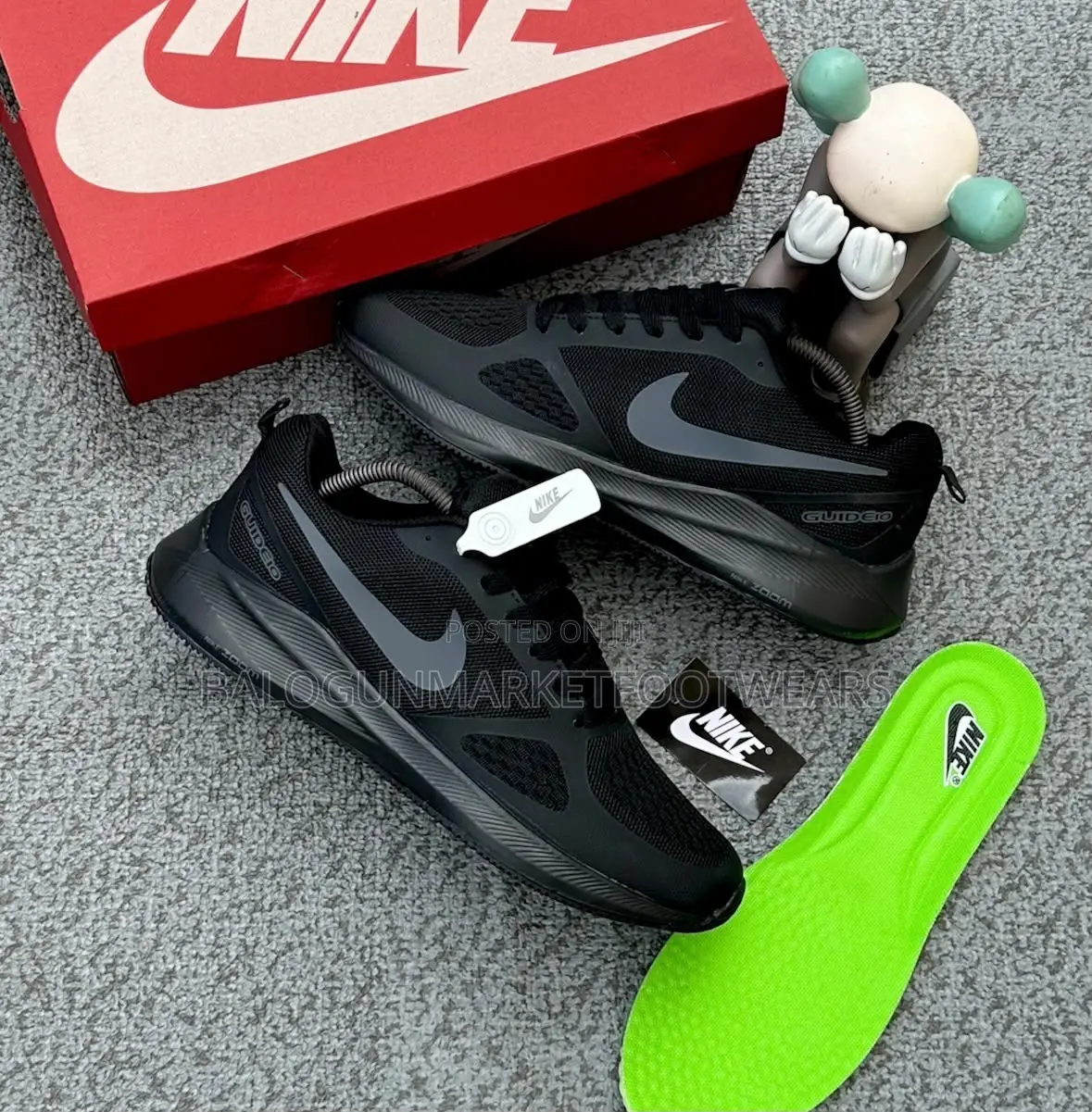 Zoom Sneakers in Colors