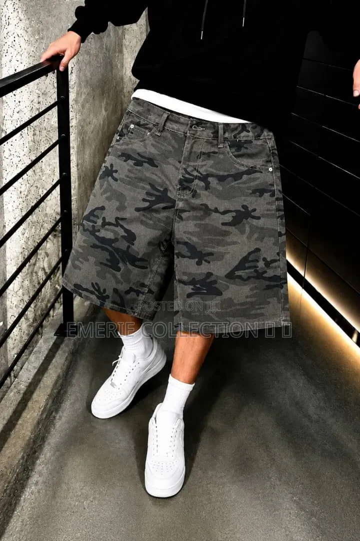 Short Jeans