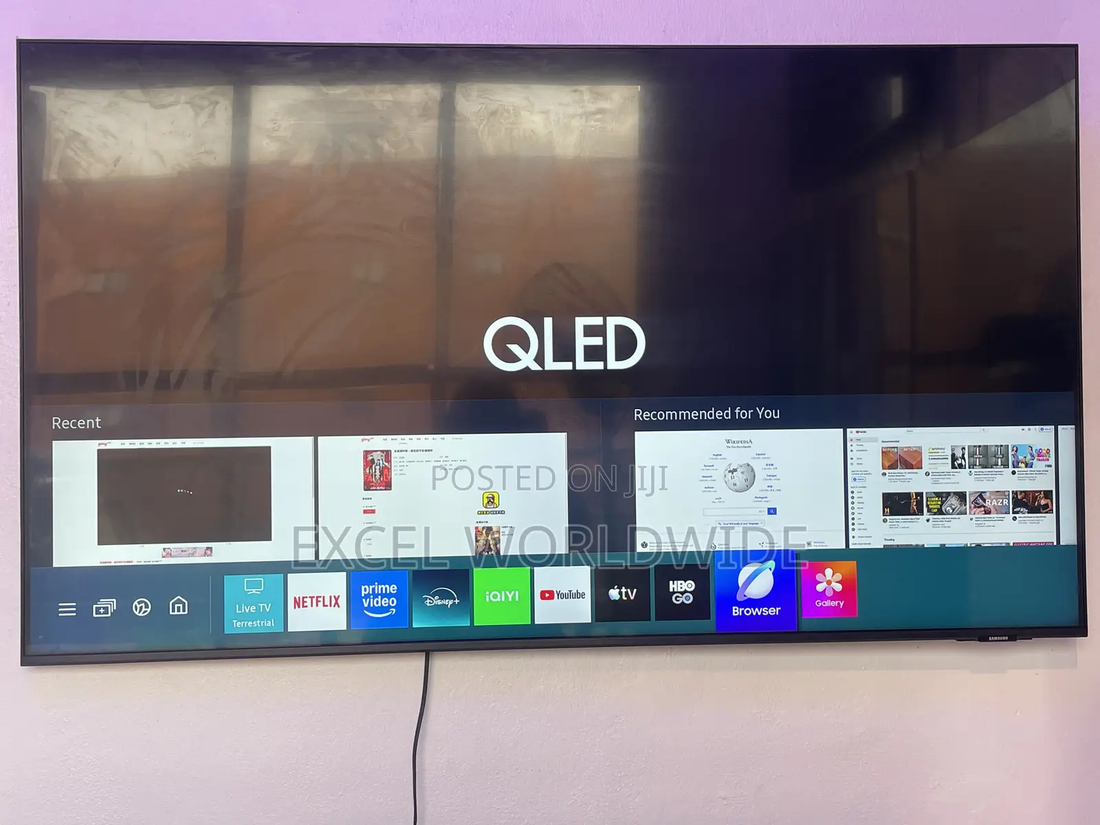 55” Samsung QLED Smart TV With Quantum Processor 120Hz Gaming.