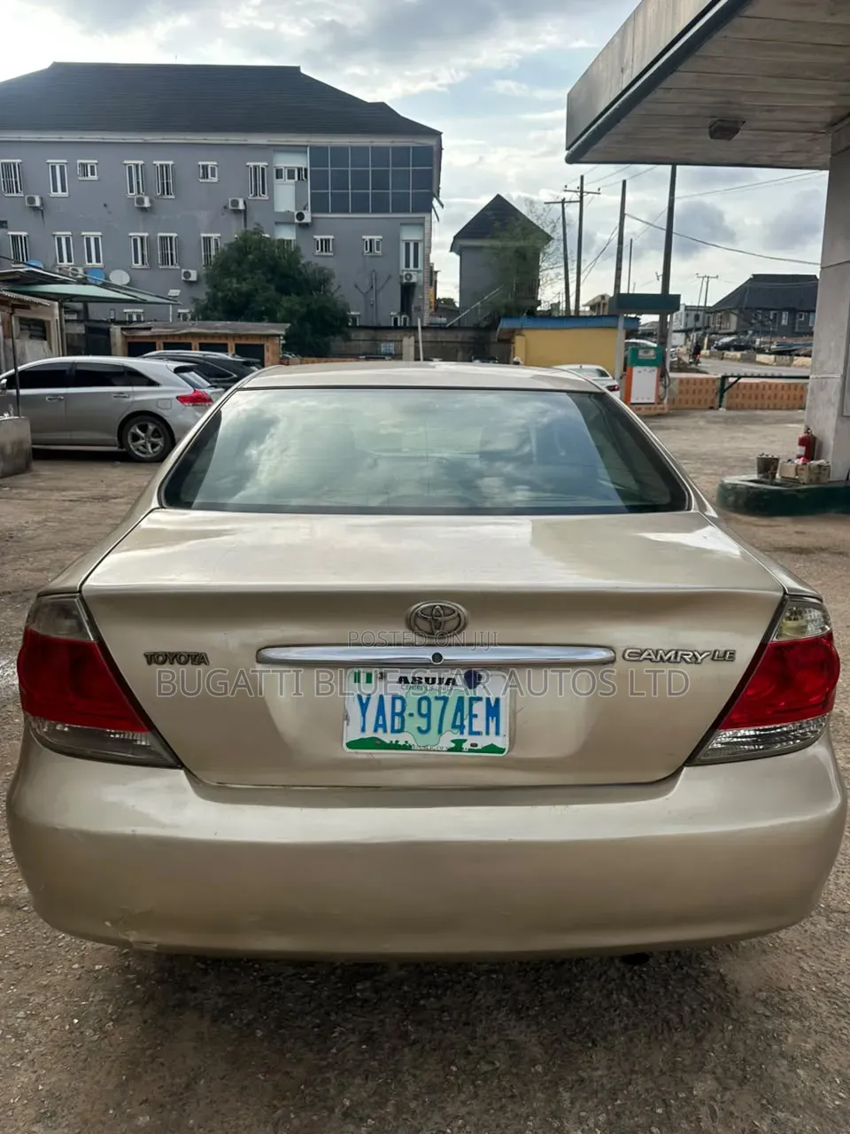 Toyota Camry LE 4dr Sedan (2.4L 4cyl 5A) 2006 Gold