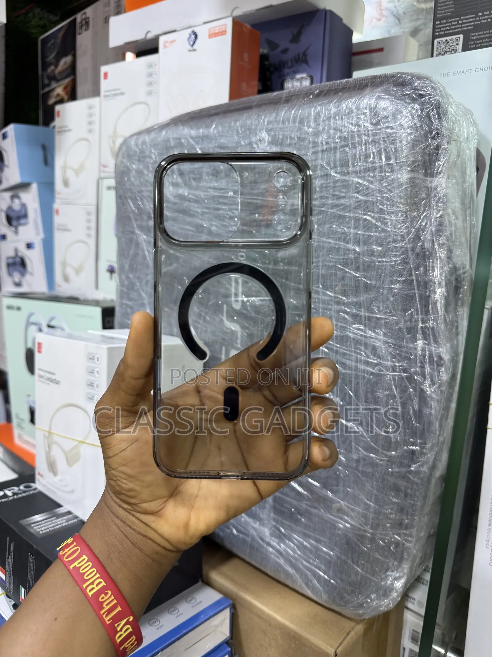 Luxury Shiny Magnetic Case for iPhone 18 Pro Max and 18 Pro
