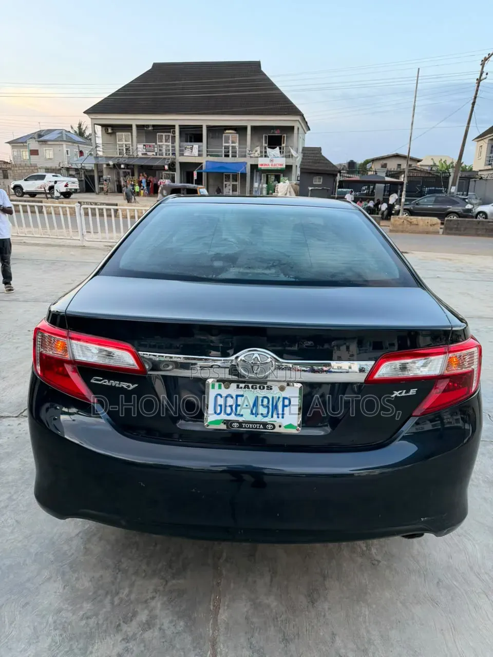 Toyota Camry XLE 4dr Sedan (2.5L 4cyl 6A) 2014 Black