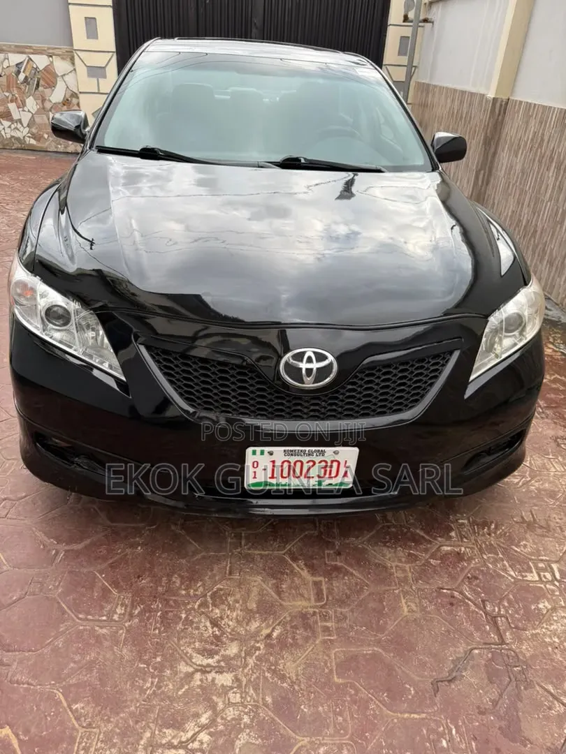 Toyota Camry 2.4 SE Automatic 2008 Black