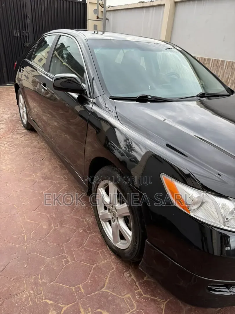 Toyota Camry 2.4 SE Automatic 2008 Black