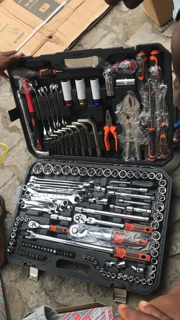 General Mechanic and Automotive Hand Tool Set