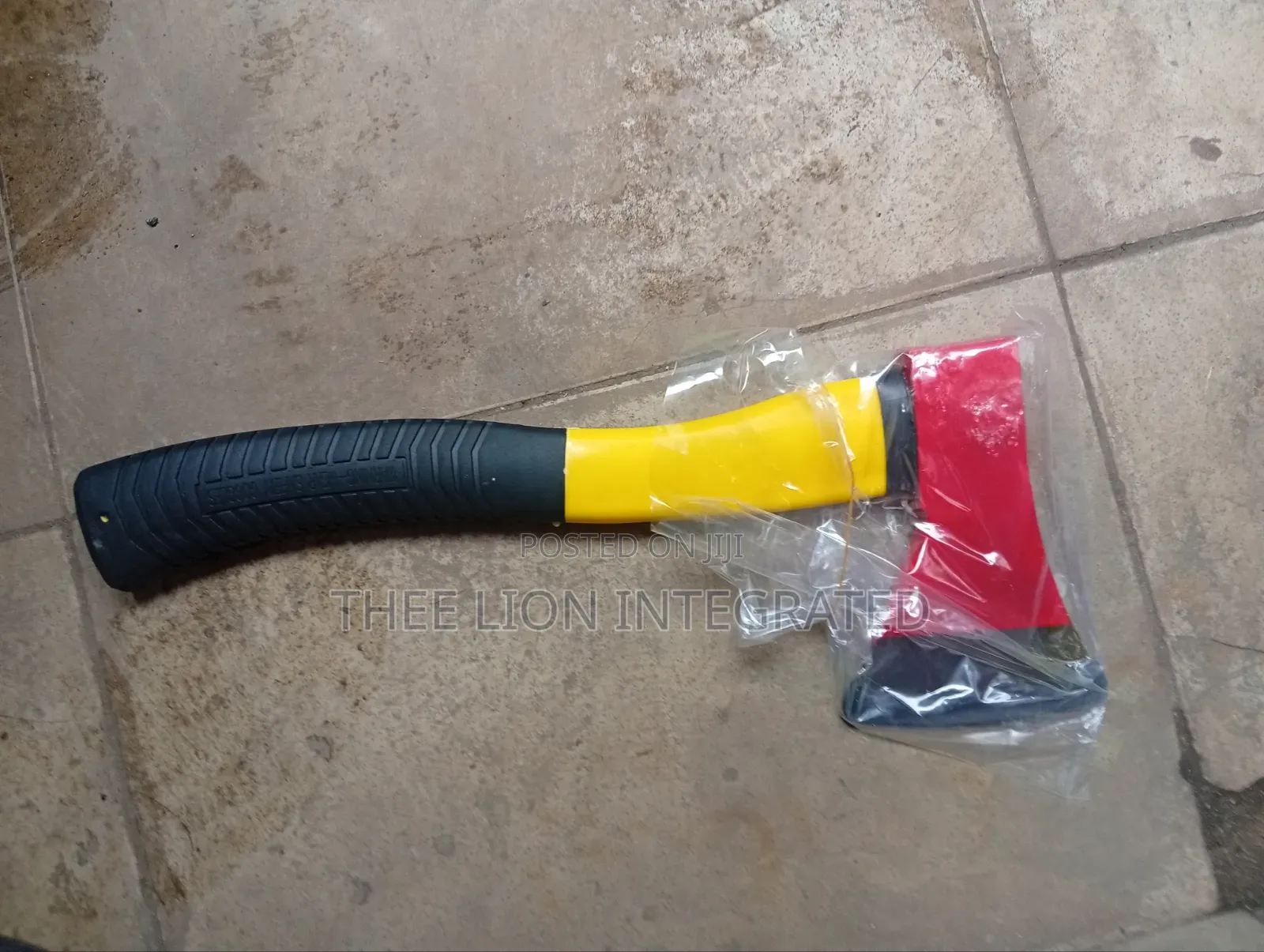 Brand New Hand Axe Hatchet With Fiberglass Handle Protective Guard