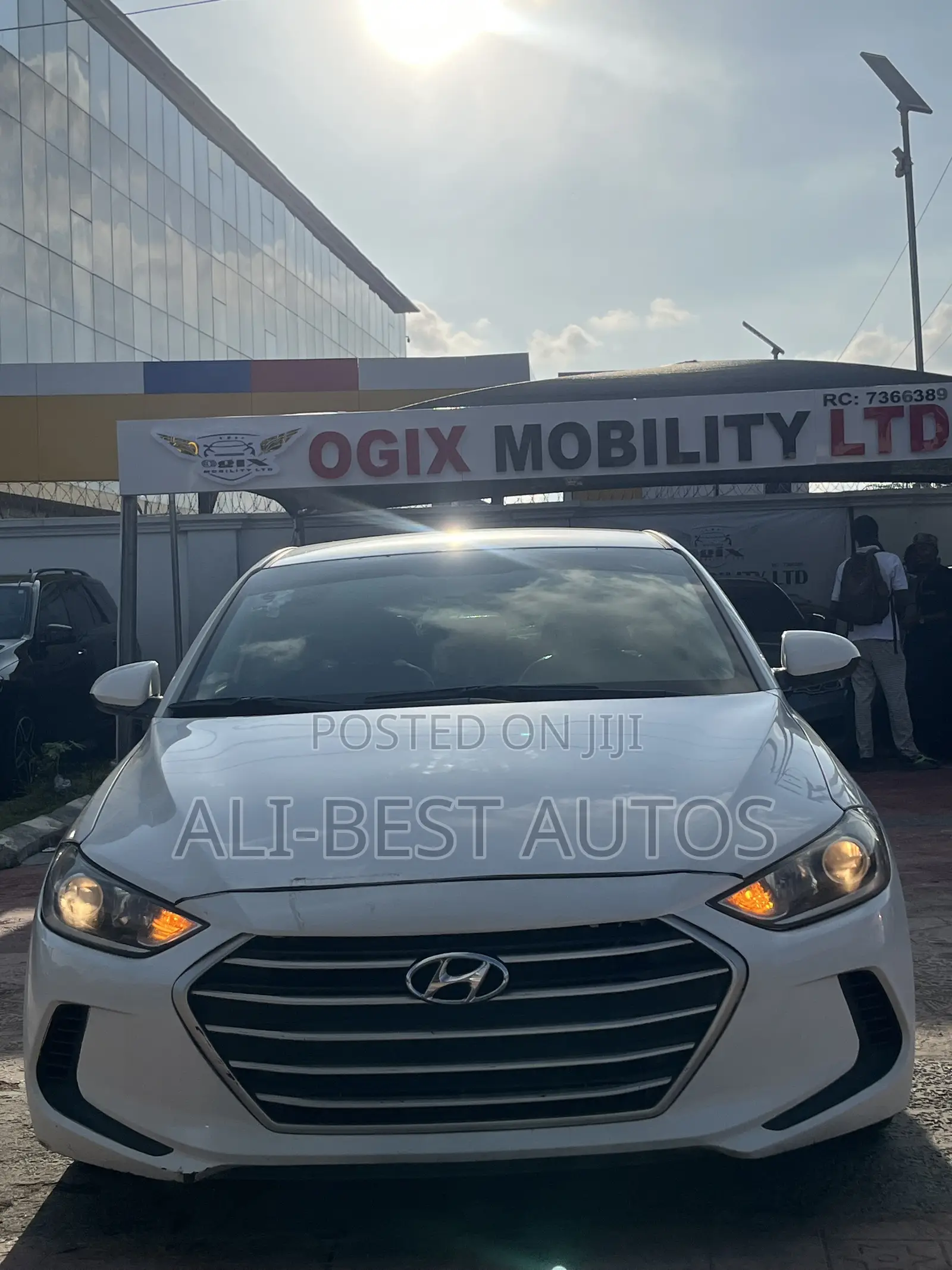 Hyundai Elantra 2017 White