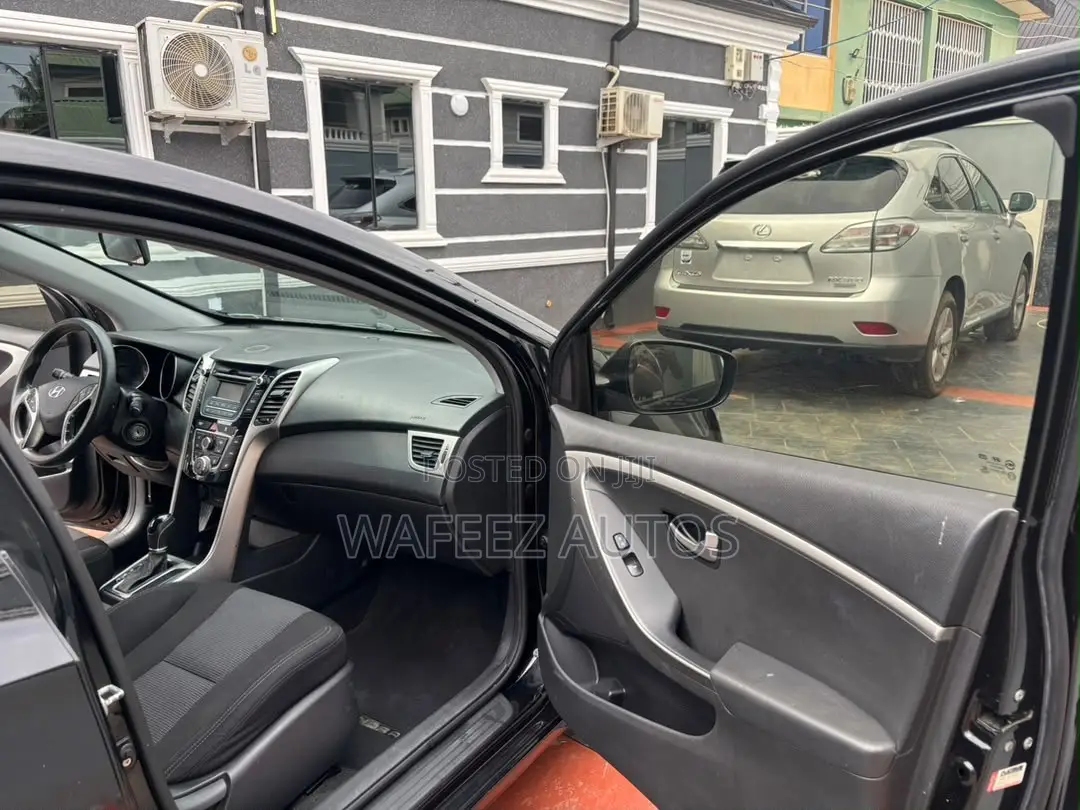 Hyundai Elantra GT 2013 Black