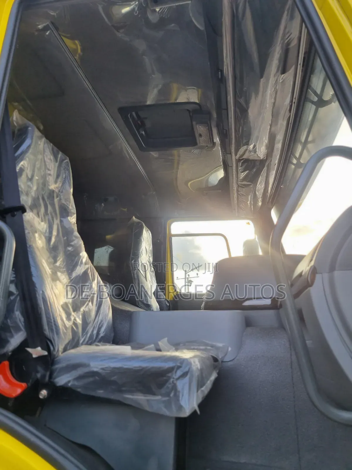 New Arrival Foreign Used Howo Tipper 10 Tyres 2010 Model