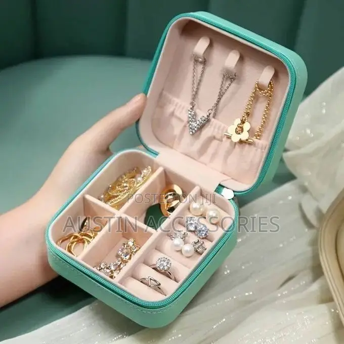 Portable Jewelry Mini Box- Gift Jewelry Organizer
