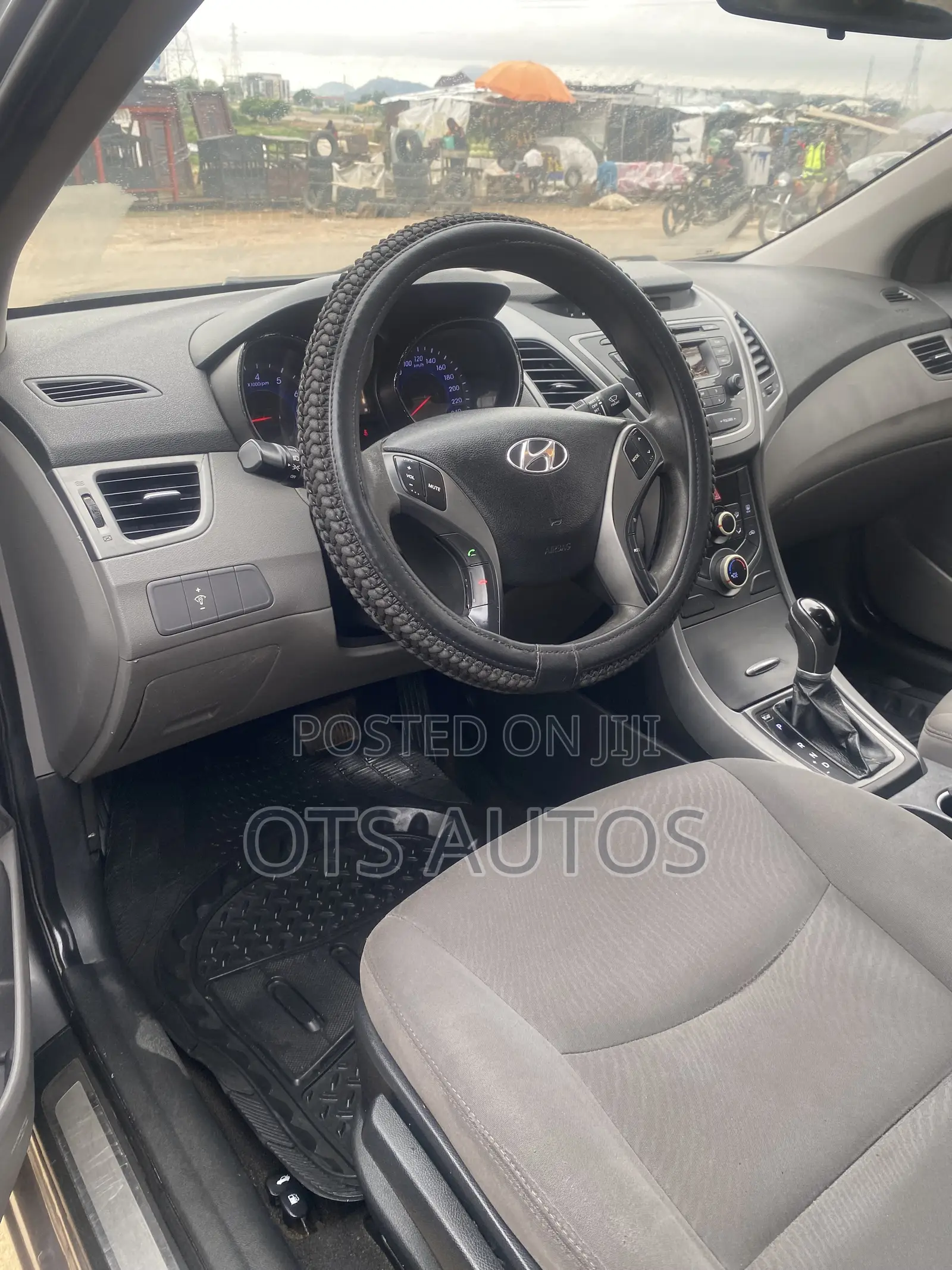 Hyundai Elantra GLS Sedan FWD (1.8L 4cyl 6M) 2013 Gray