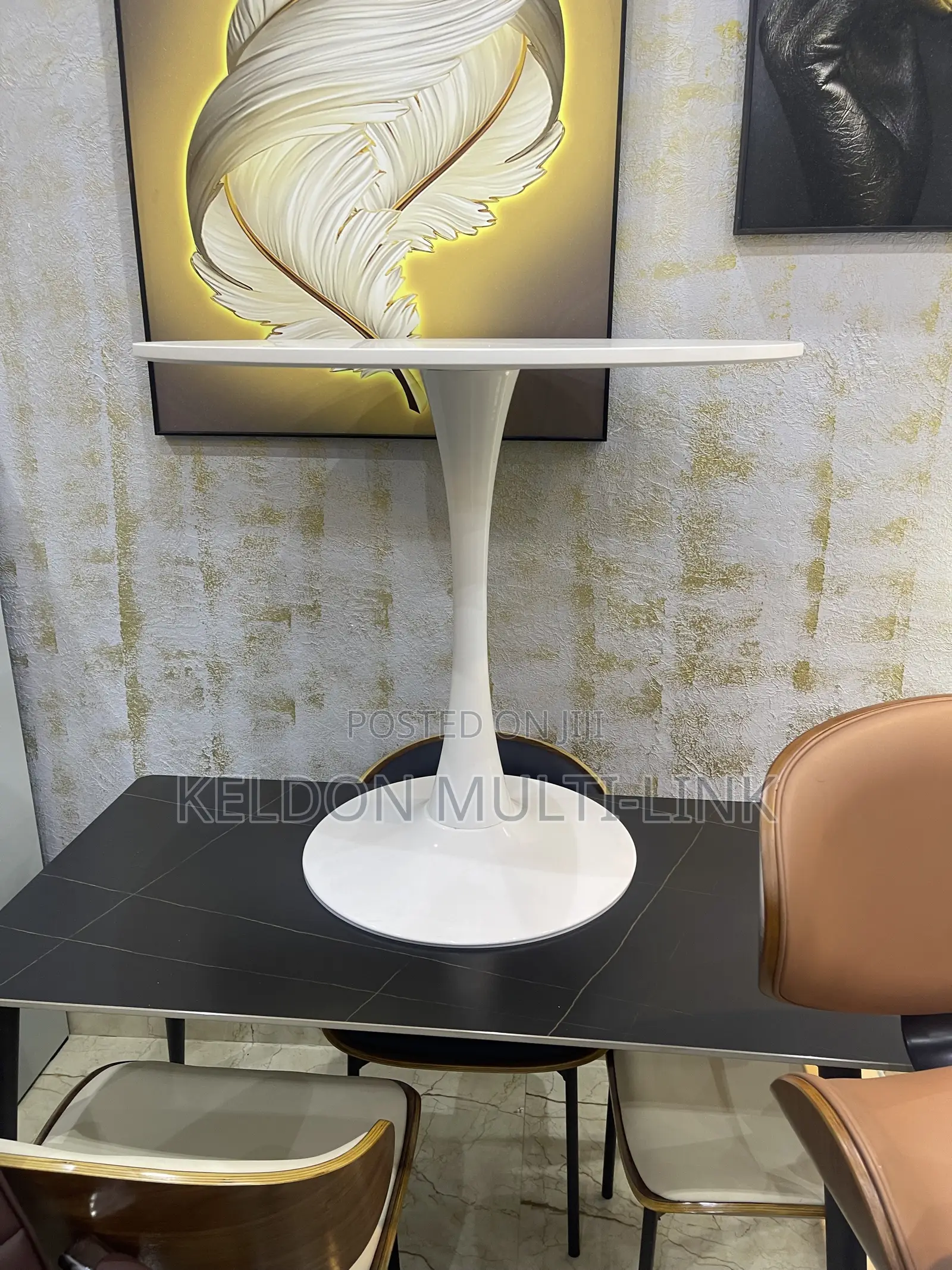 Round Table for Cocktails and Bars