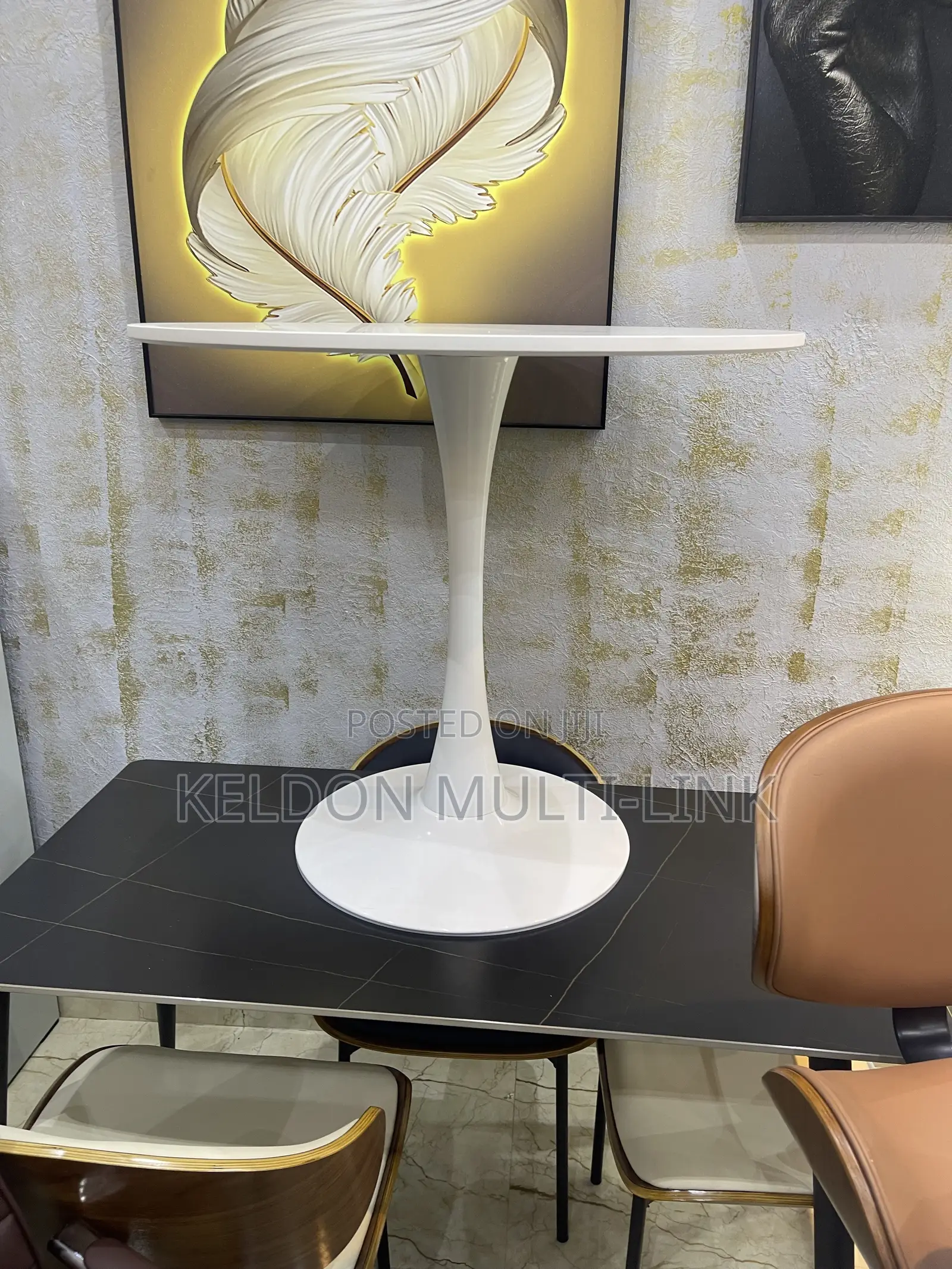 Round Table for Cocktails and Bars