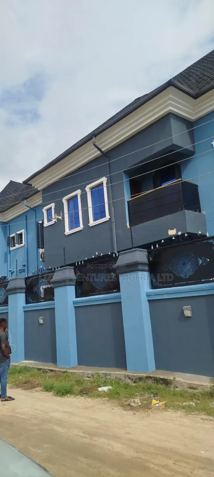 Furnished 4bdrm Duplex in Post Service, Iba / Ojo for sale
