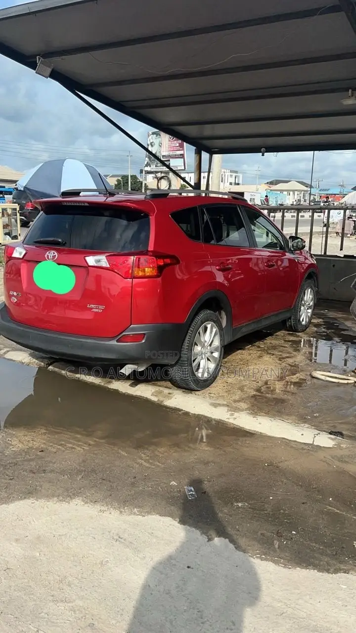 Toyota RAV4 Limited 4dr SUV AWD (2.5L 4cyl 6A) 2014 Red