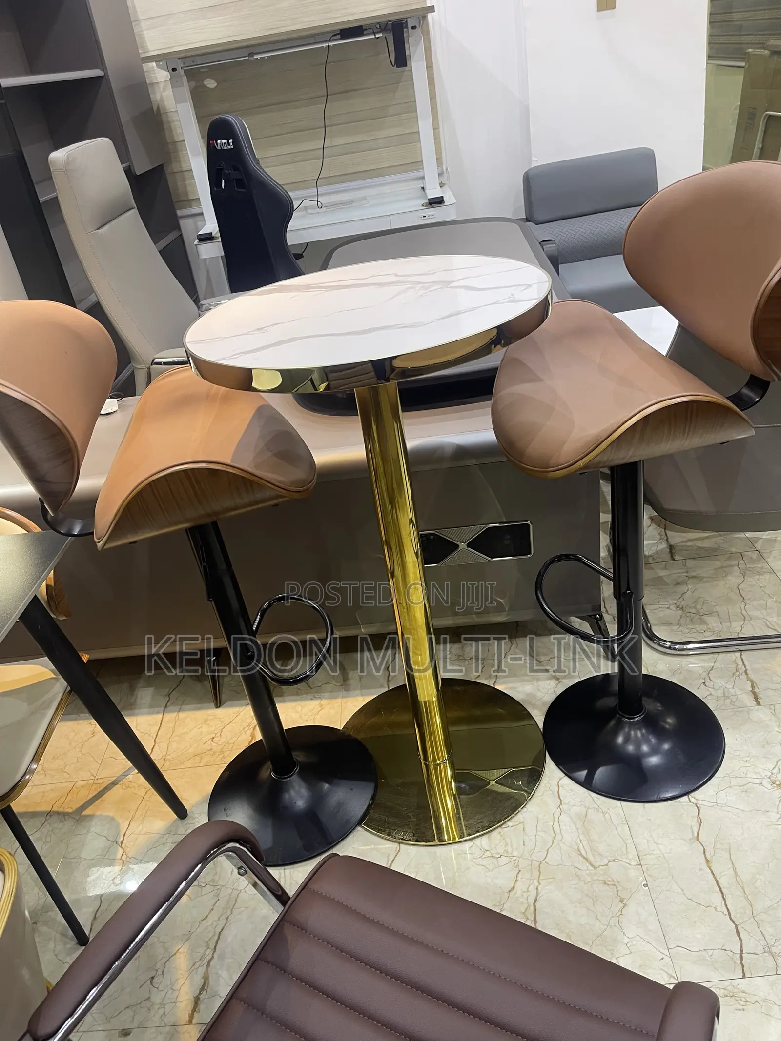 Governor’s Table/ Quality /Foreign /Ttable