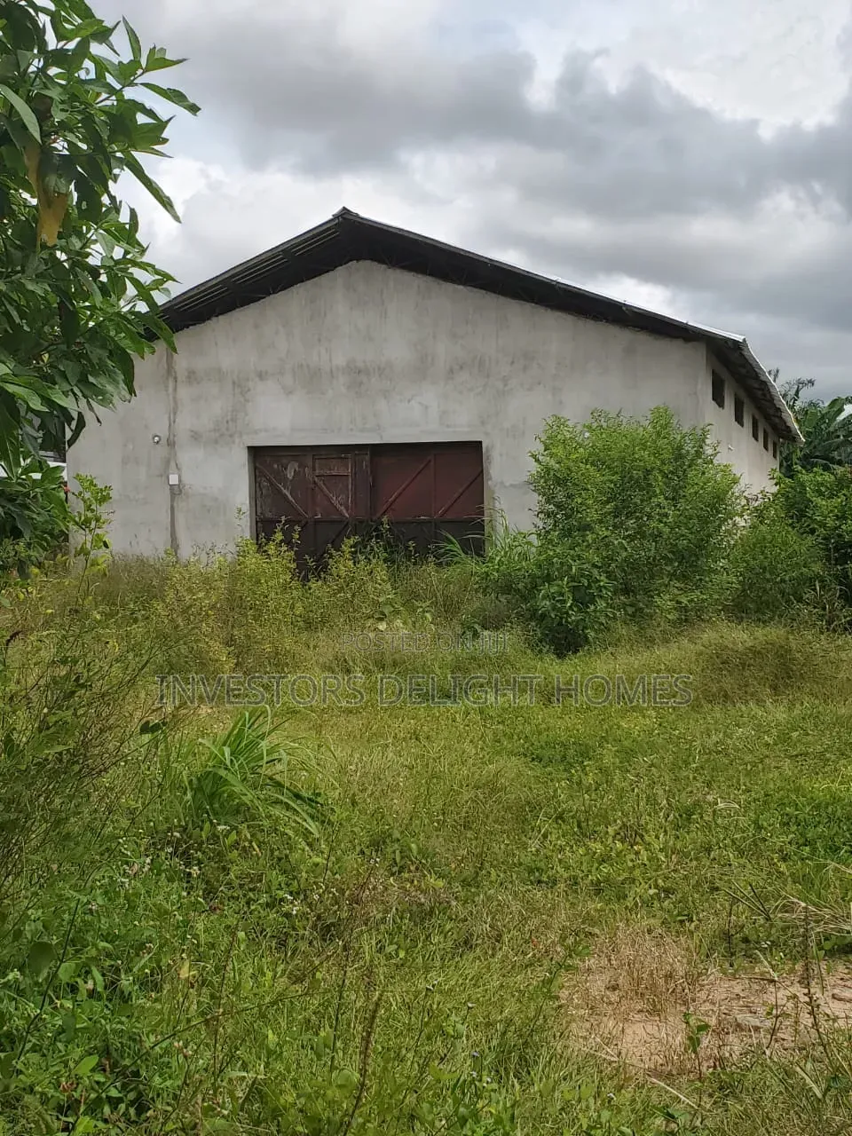 Spacious Warehouse for Rent