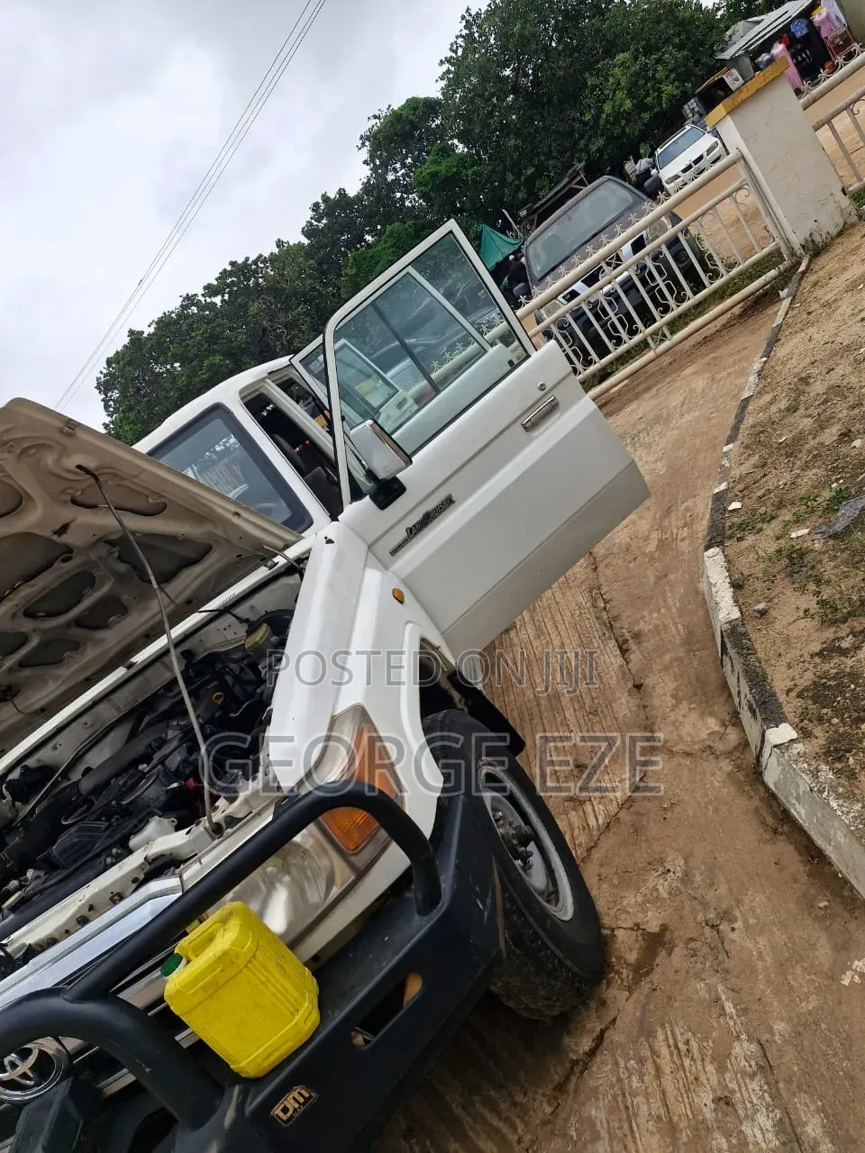 Toyota Land Cruiser 2013 White