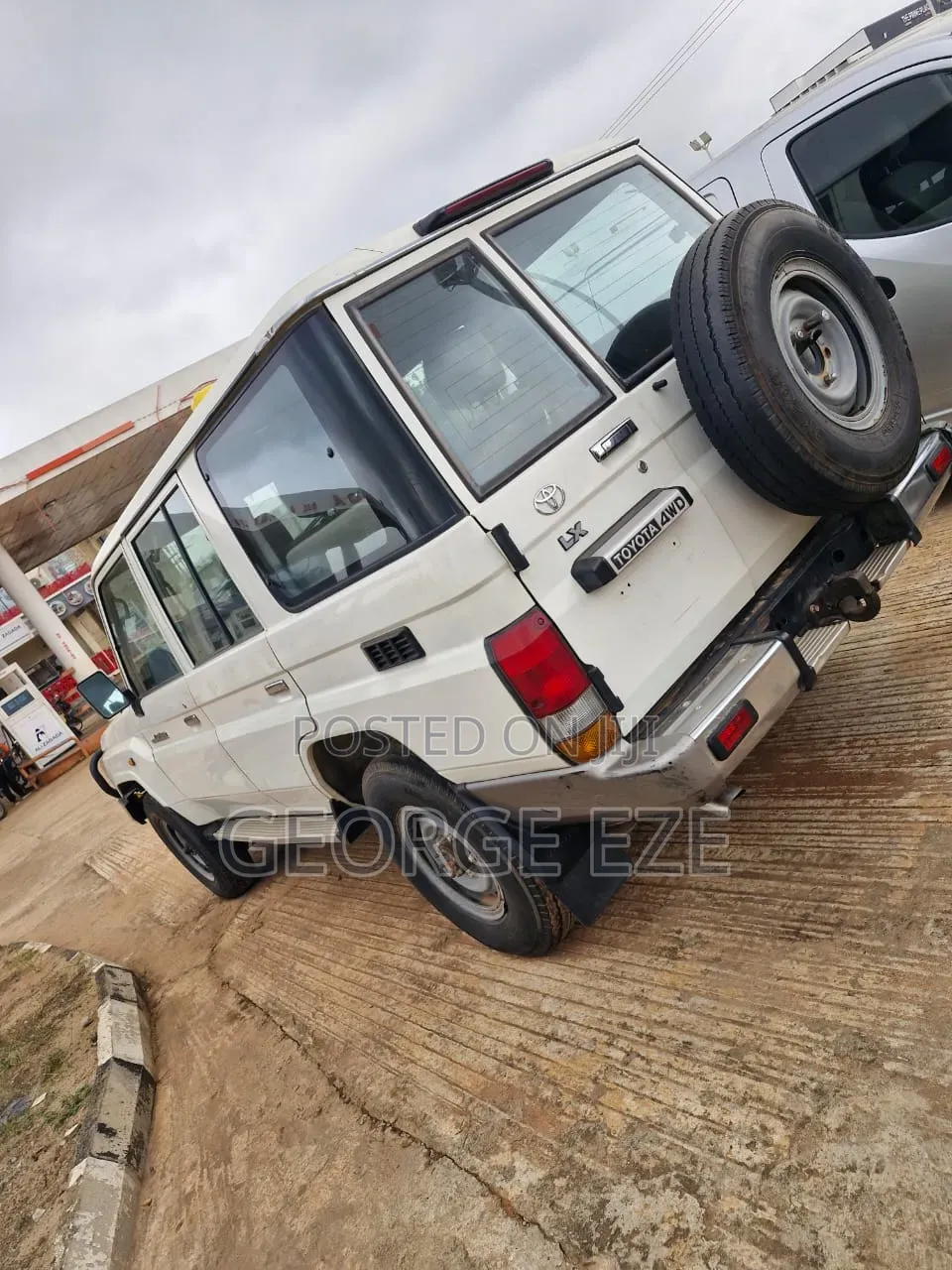 Toyota Land Cruiser 2013 White