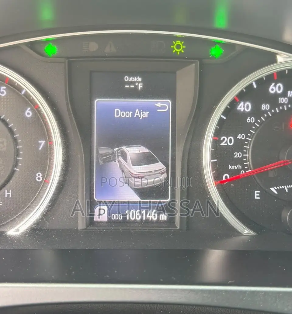 Toyota Camry 2016 Gray