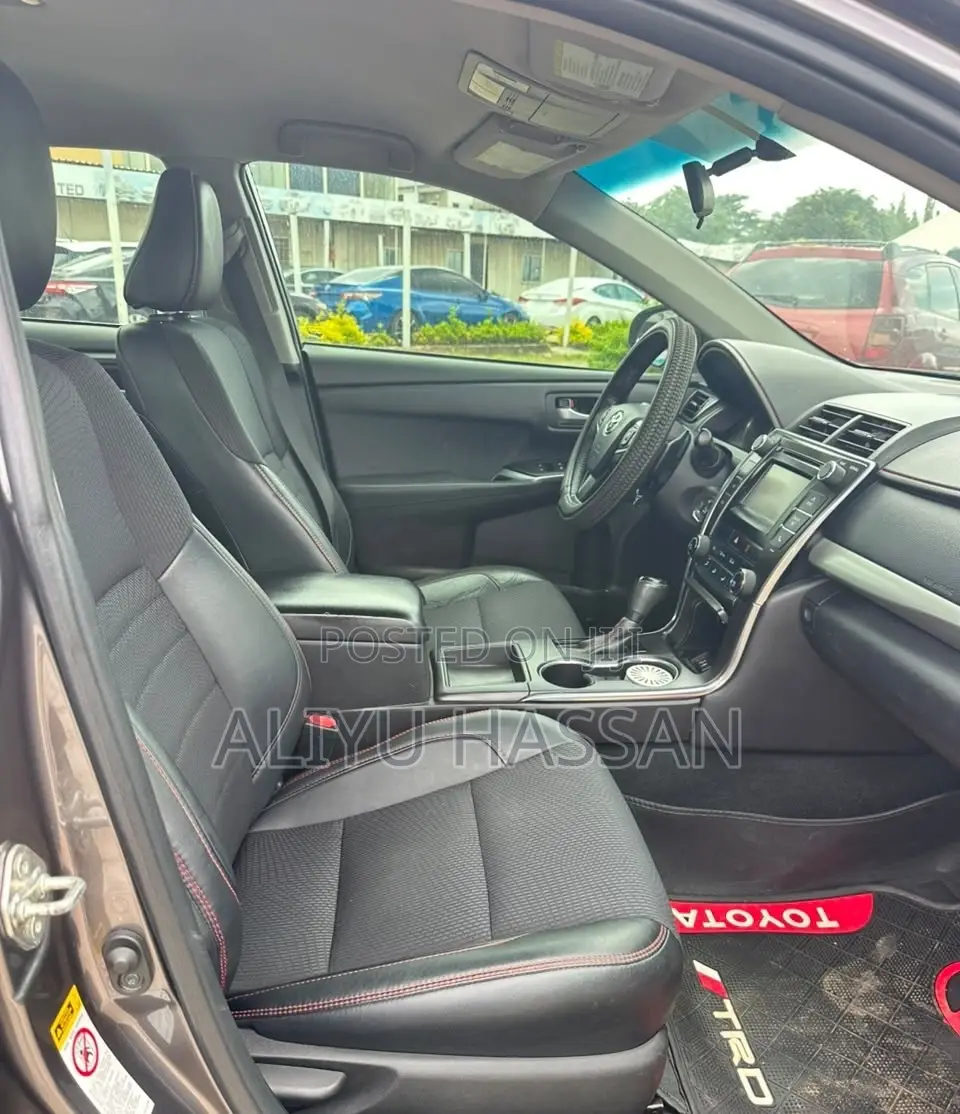 Toyota Camry 2016 Gray