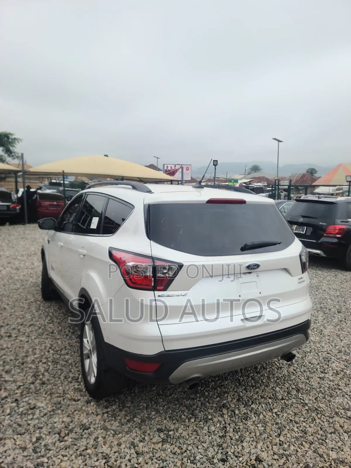 Ford Escape SEL FWD 2019 White