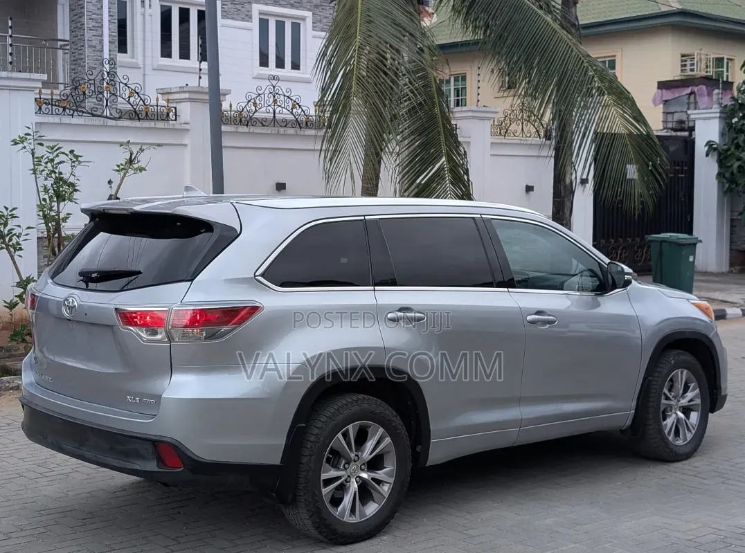 Toyota Highlander 2014 Silver