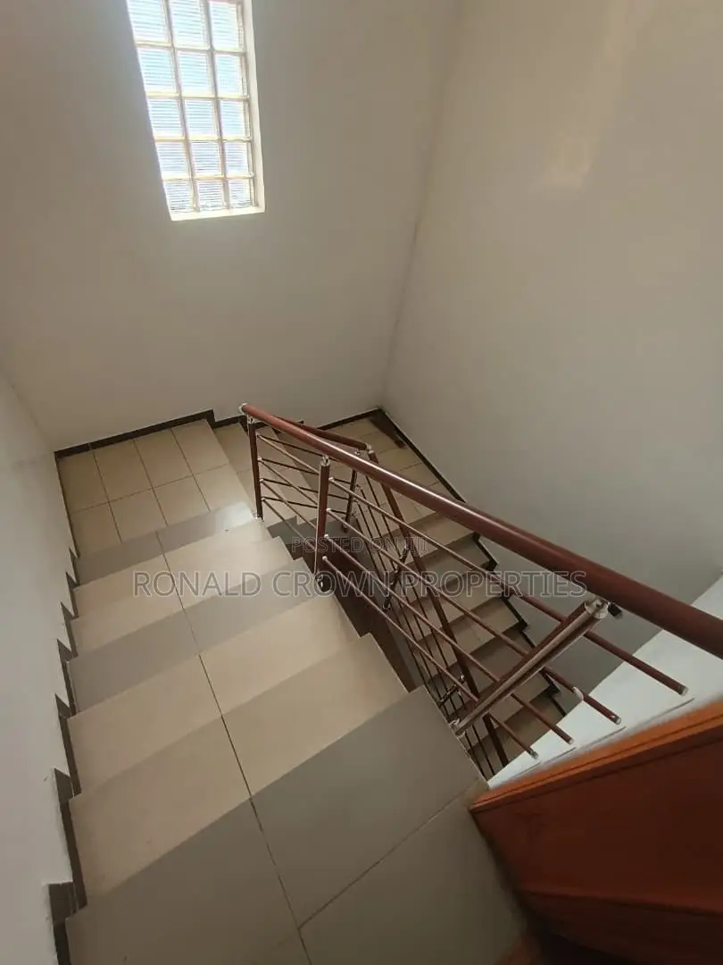 5bdrm Duplex in Apple Junction for rent