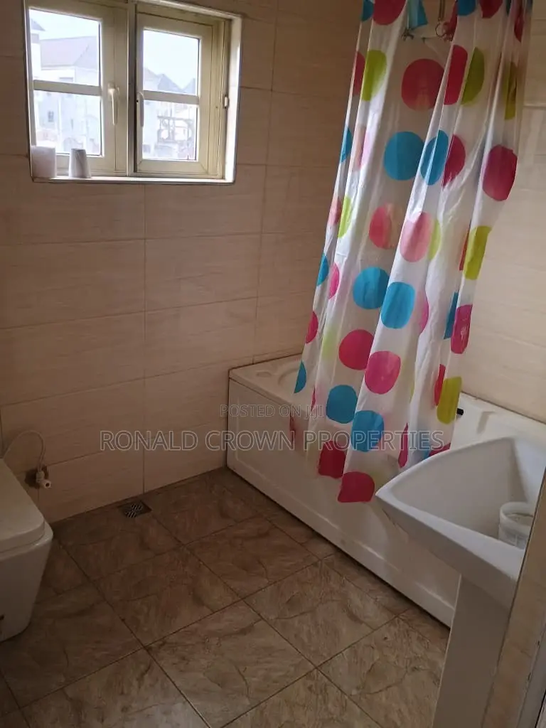 5bdrm Duplex in Apple Junction for rent