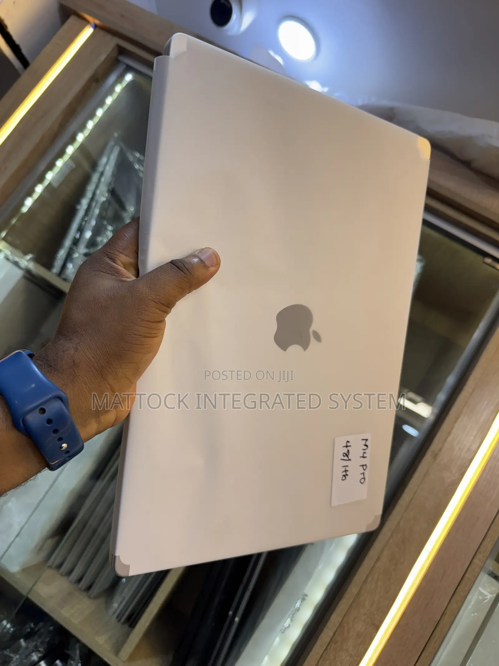 New Laptop Apple MacBook Pro 2024 M4 Pro 48GB Apple M4 SSD 1T