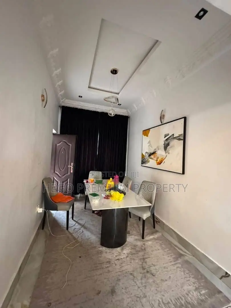 2bdrm Apartment in ๐ Cedarwood Estate,, Obio-Akpor for sale