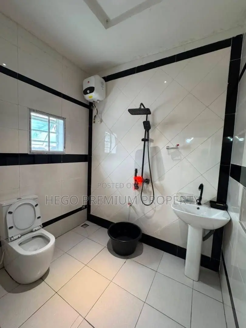 2bdrm Apartment in ๐ Cedarwood Estate,, Obio-Akpor for sale