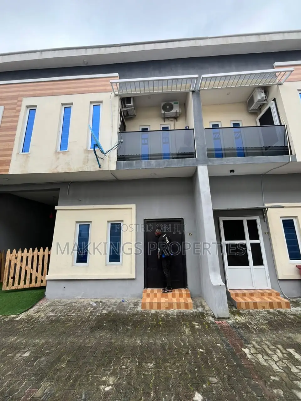 4bdrm Duplex in Thomas Estate for rent
