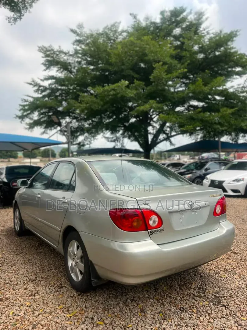 Toyota Corolla 2005