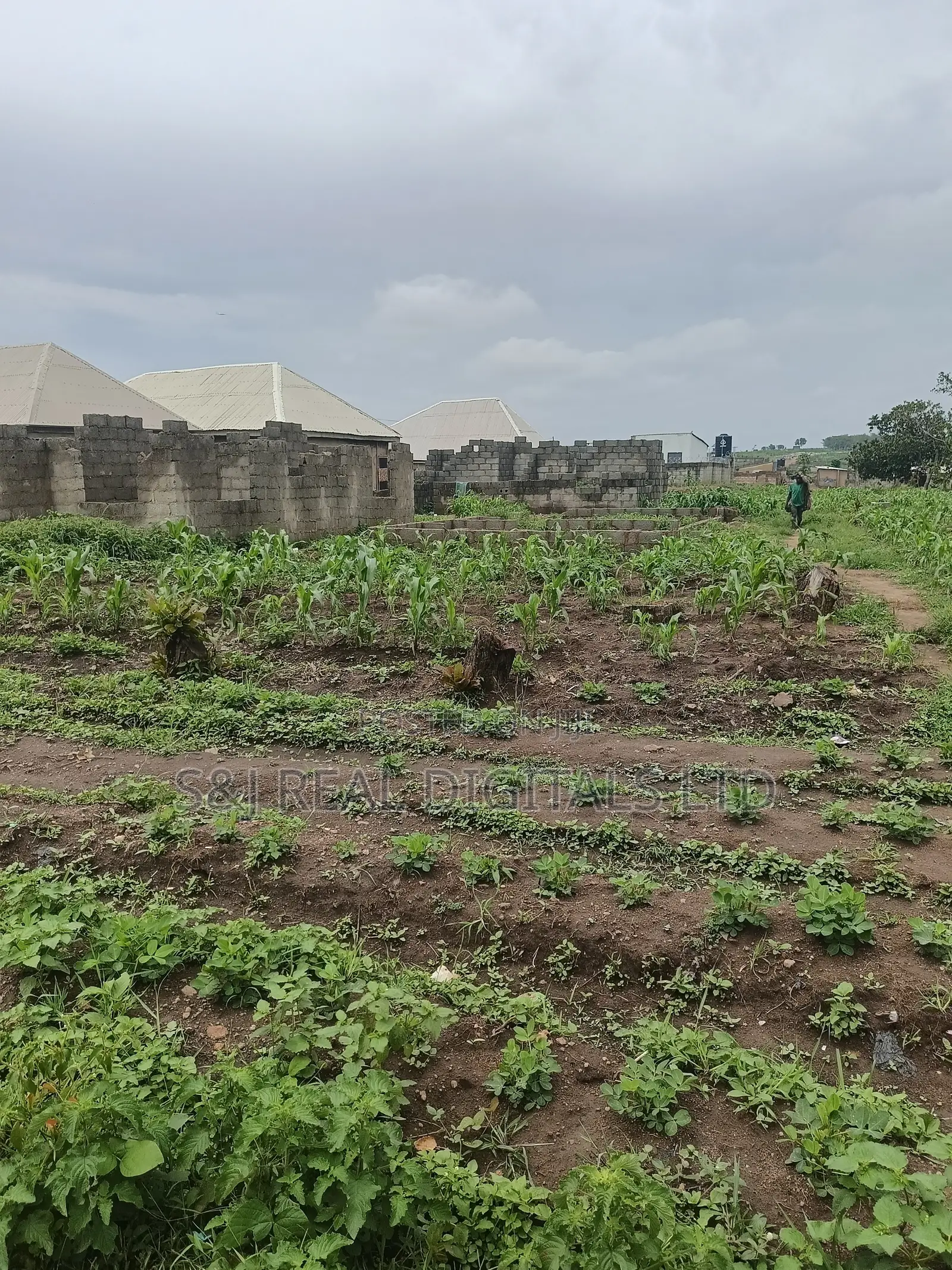 2,391 SQM Land in Maitama Main