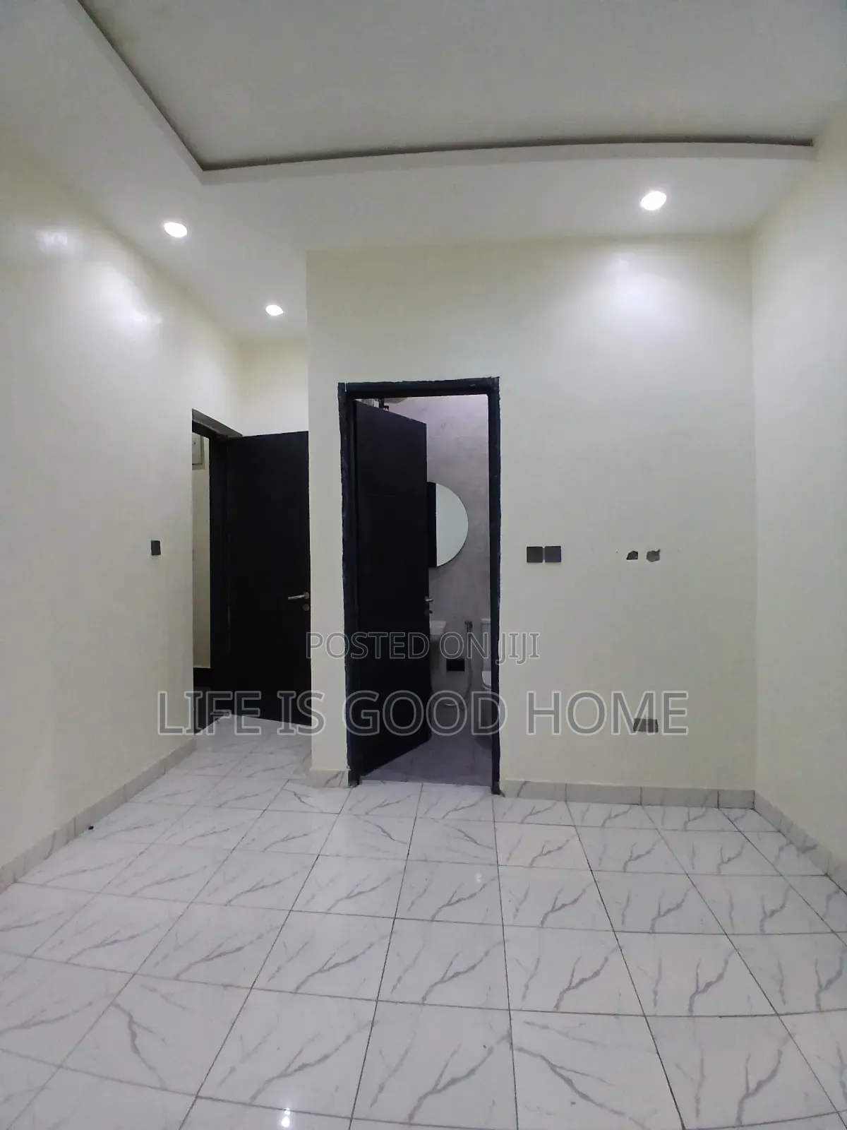 1bdrm Shared Apartment in Creek  Villa Estate, Chevron for rent