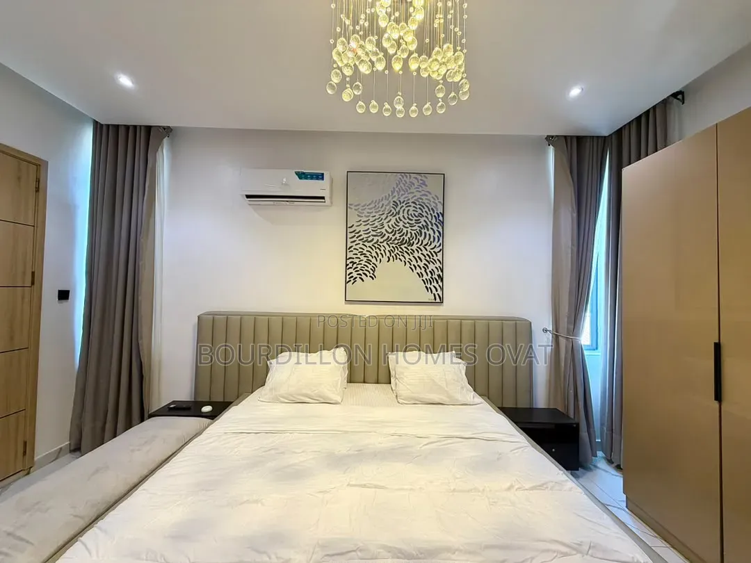 Furnished 2bdrm Apartment in Lekki Phase 1 for rent