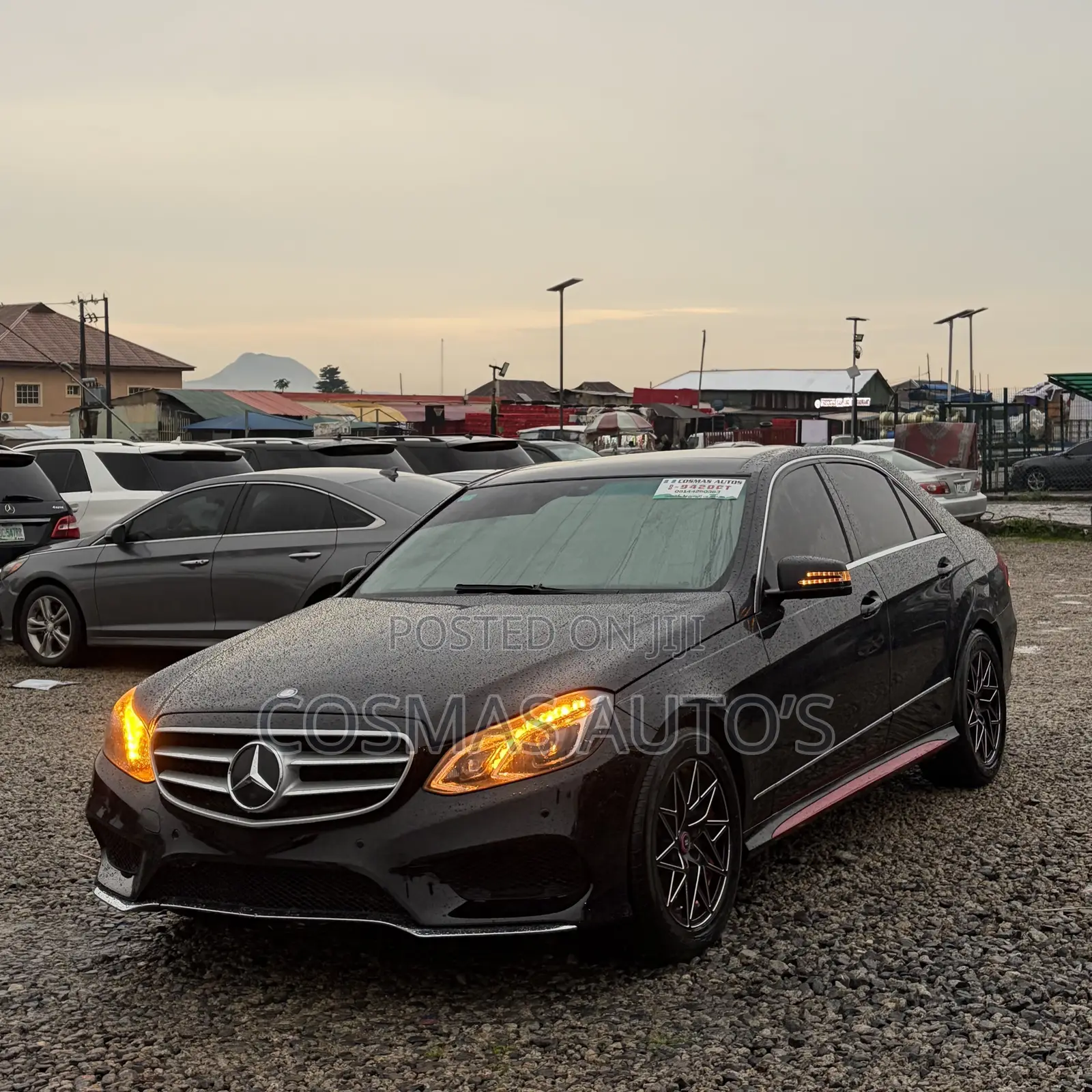 Mercedes-Benz E350 Base 4Matic Sedan AWD (3.5L 6cyl 7A) 2011 Black
