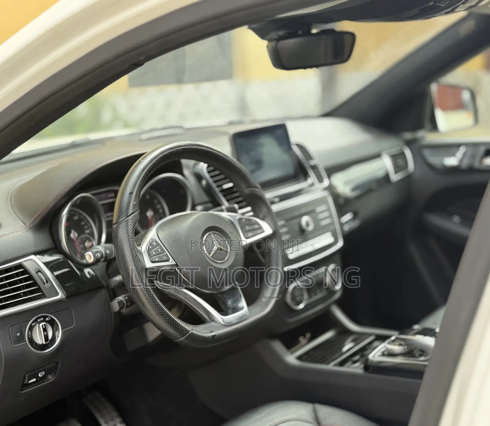 Mercedes-Benz GLE-Class AMG GLE 43 4MATIC 2017 White