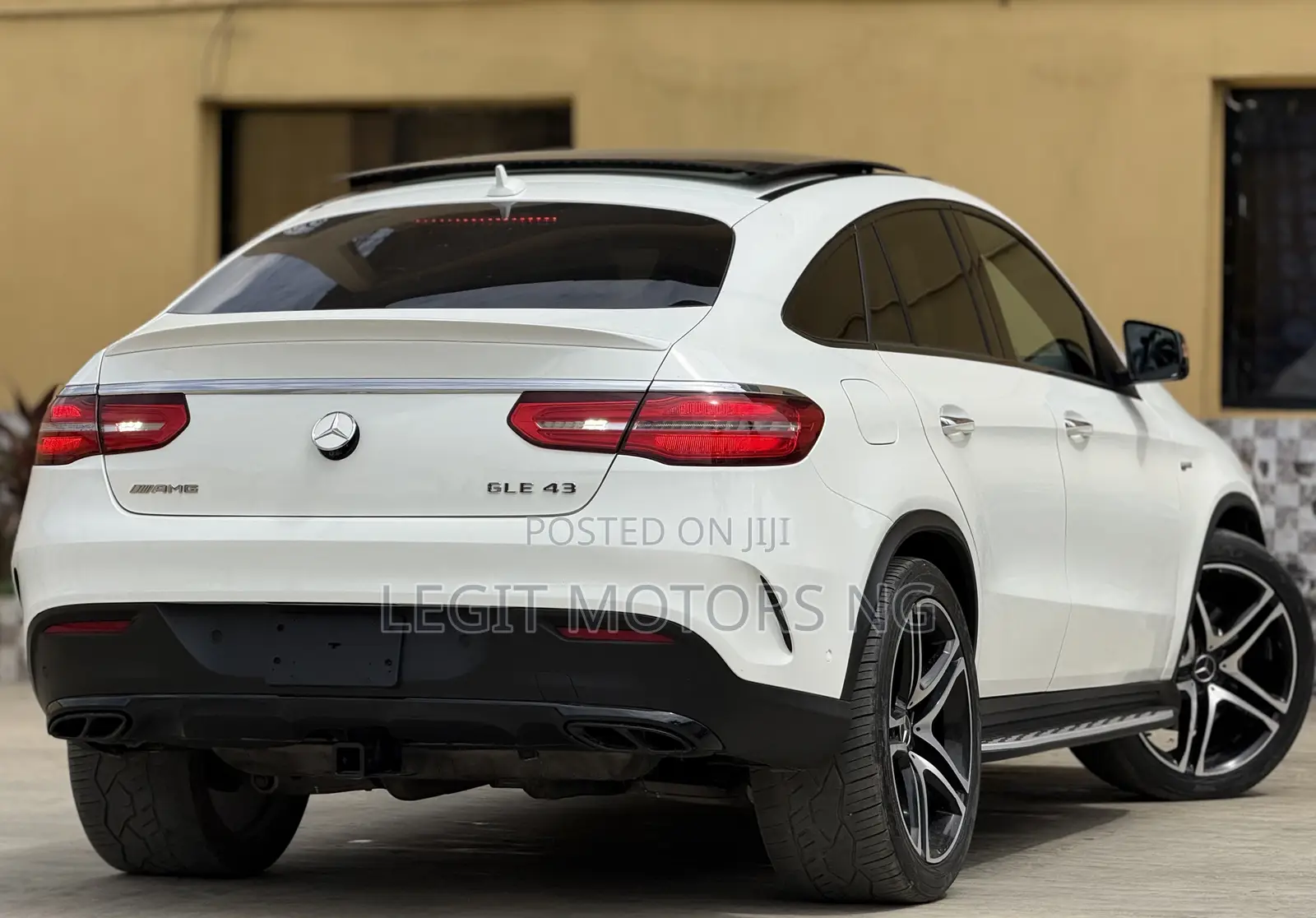 Mercedes-Benz GLE-Class AMG GLE 43 4MATIC 2017 White