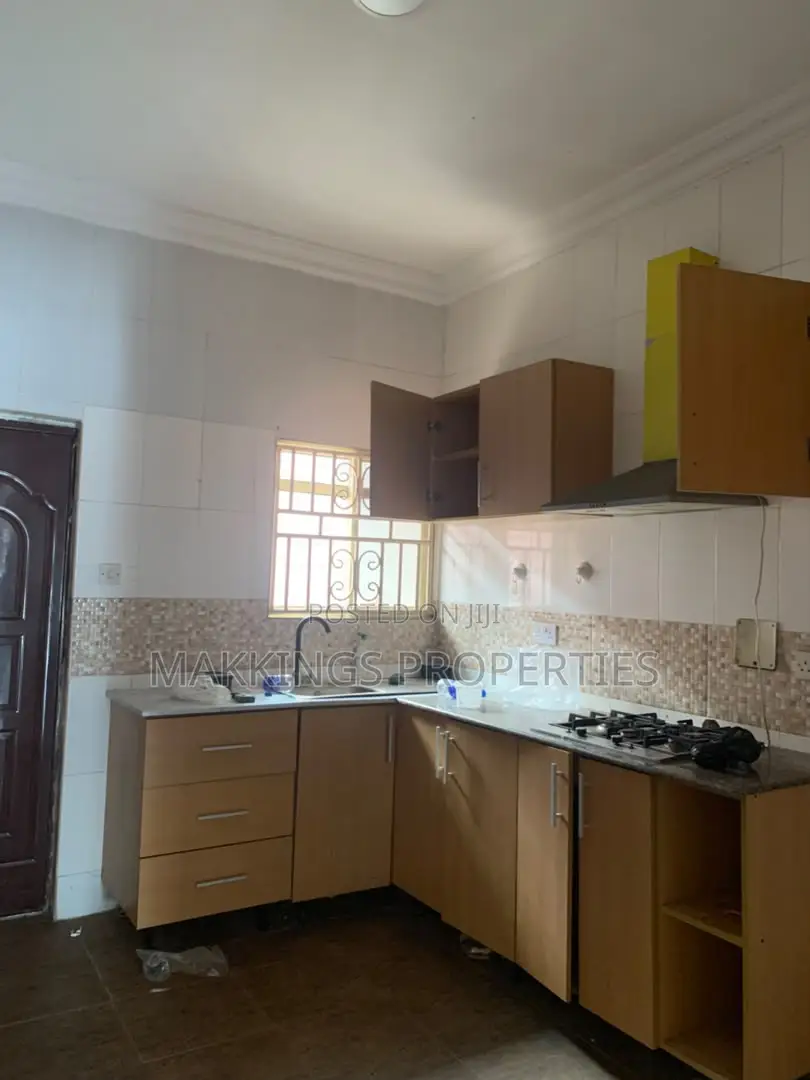 2bdrm Apartment in Agungi for rent