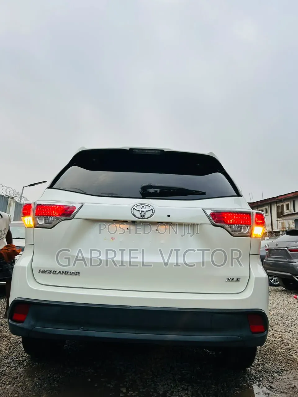 Toyota Highlander XLE 4dr SUV AWD (3.5L 6cyl 6A) 2015 White