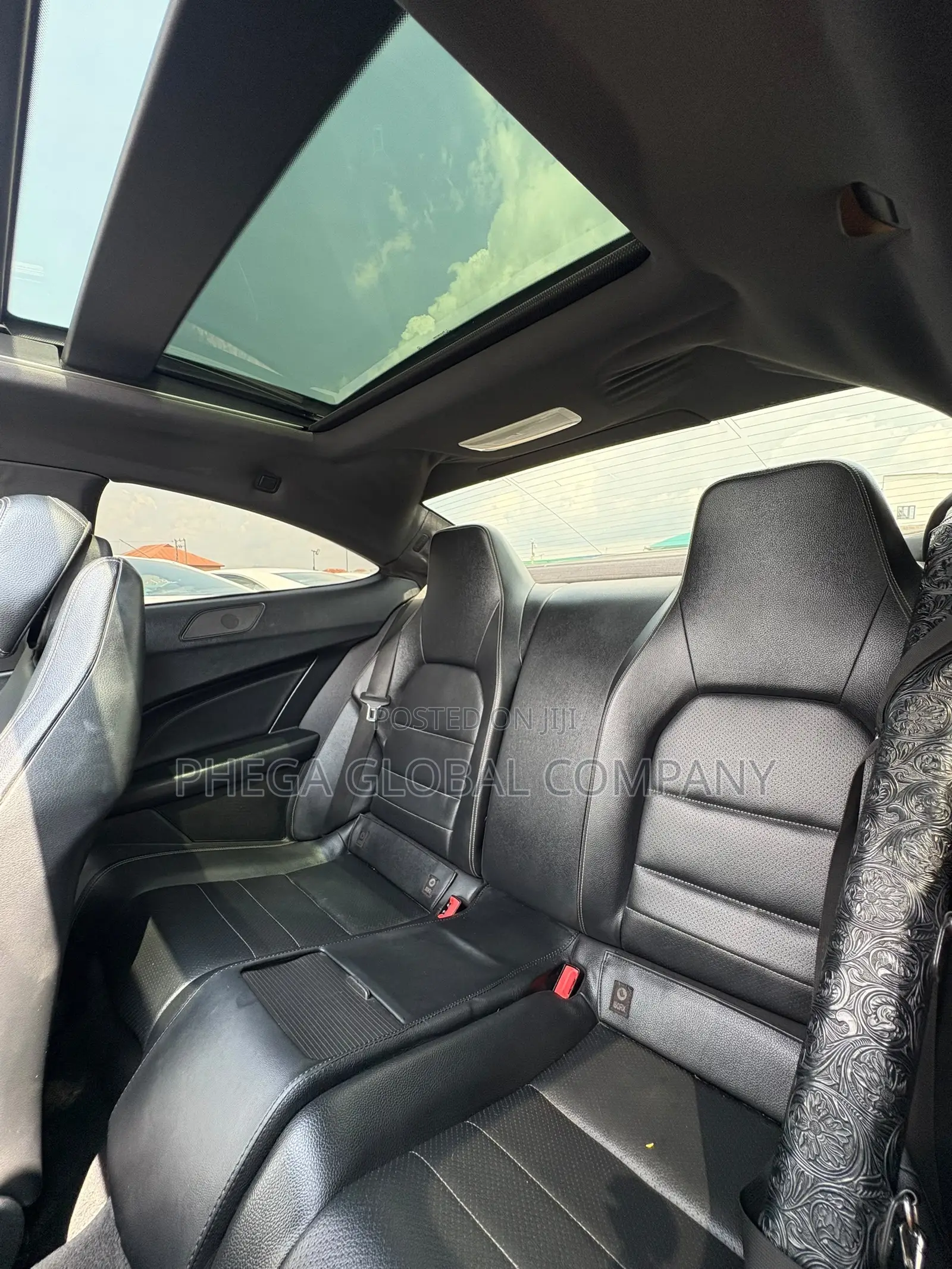 Mercedes-Benz C300 Sport 4Matic Sedan AWD (3.5L 6cyl 7A) 2014 White