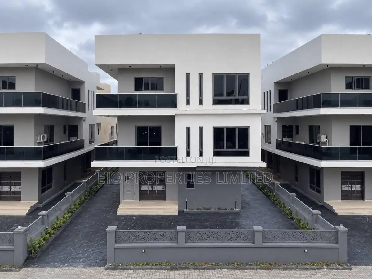 5bdrm Duplex in Old Ikoyi for sale