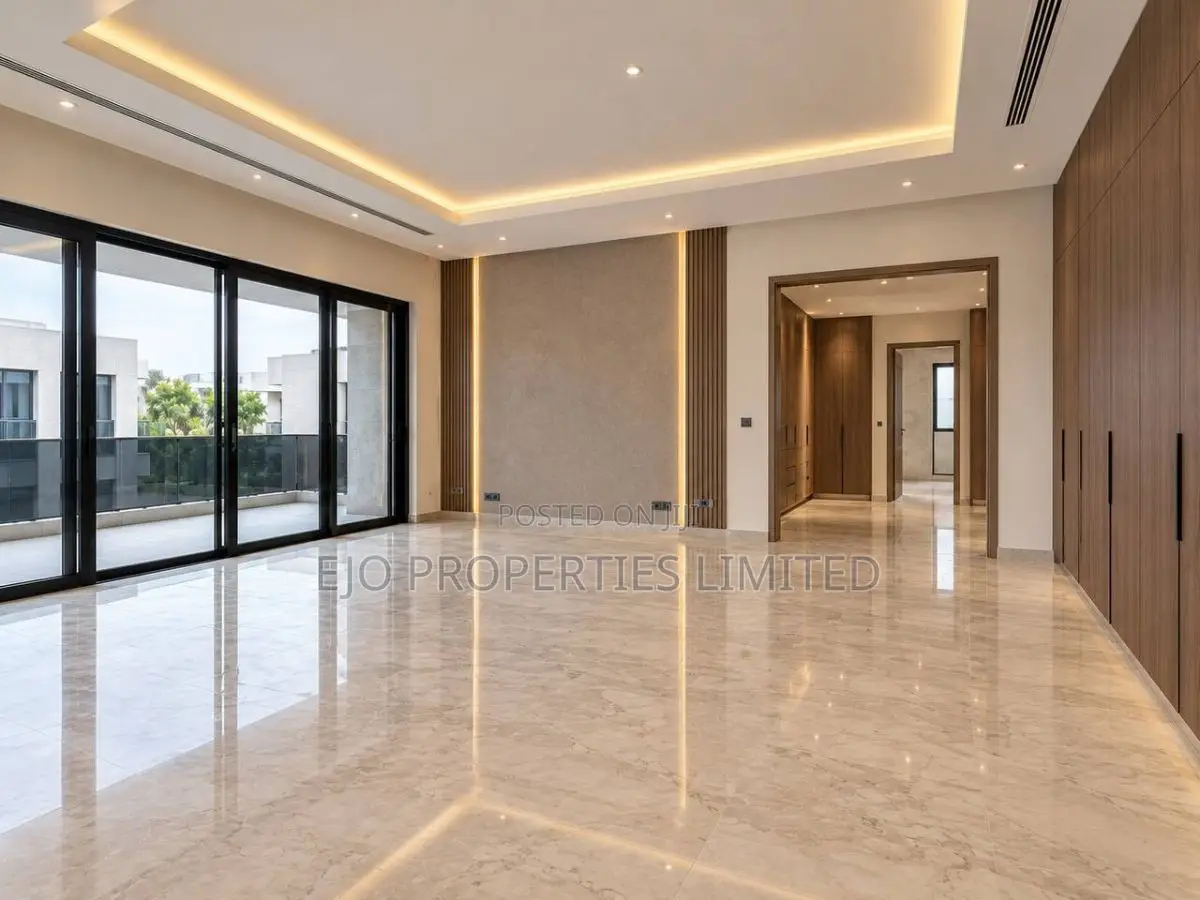 5bdrm Duplex in Old Ikoyi for sale