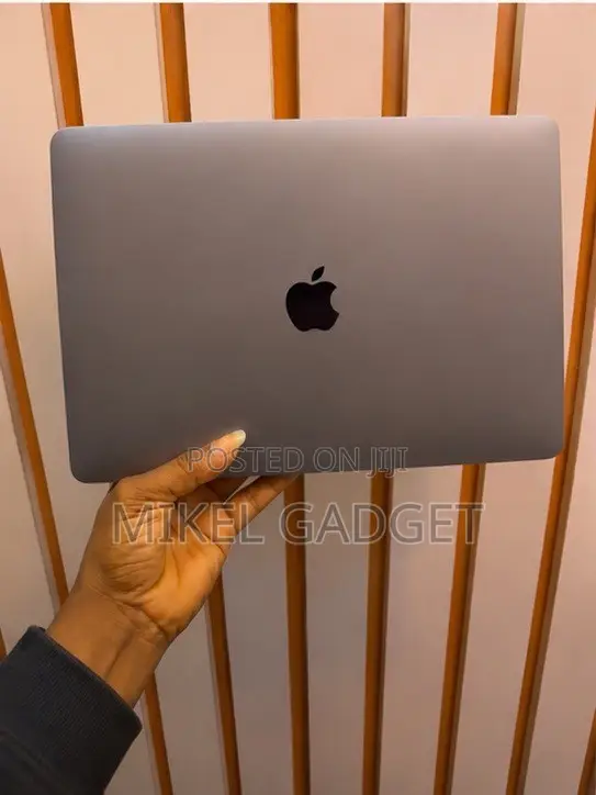 Laptop Apple MacBook Air 2020 8GB Apple M1 SSD 256GB