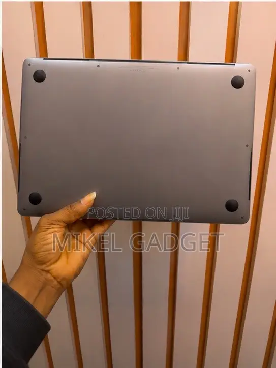 Laptop Apple MacBook Air 2020 8GB Apple M1 SSD 256GB